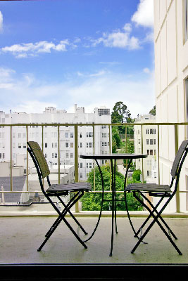 balcony