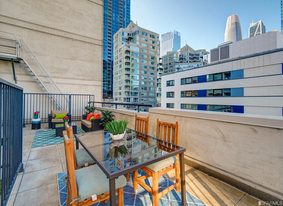 garden with city views