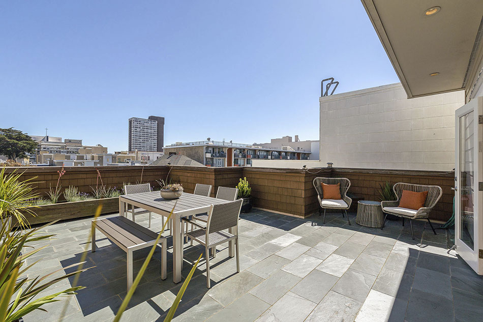Top level deck