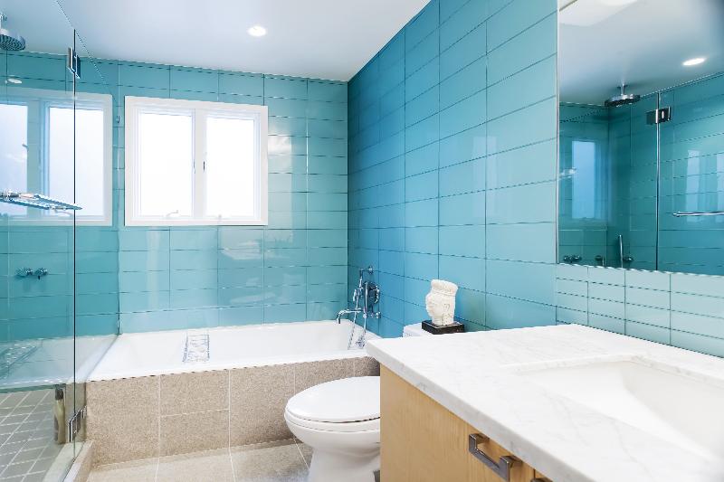 upper level master bath