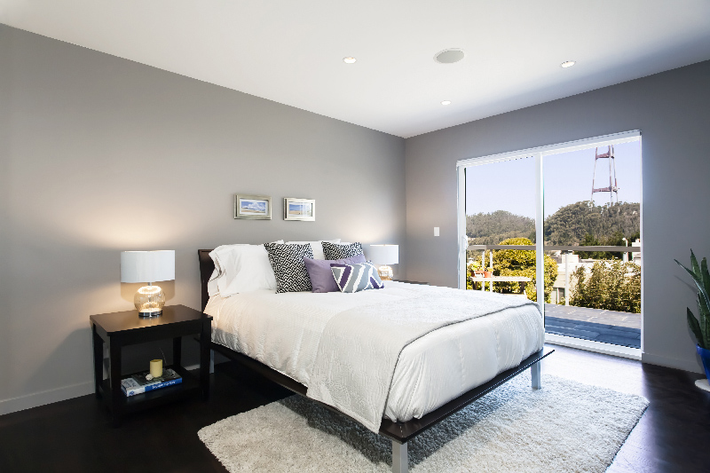 upper level master bedroom